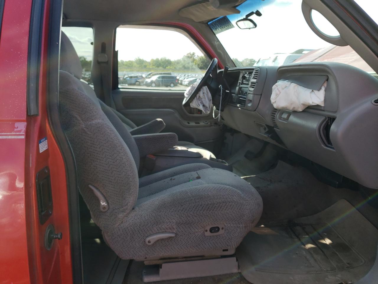 1998 Chevrolet Gmt-400 K1500 VIN: 2GCEK19R1W1276045 Lot: 68000314