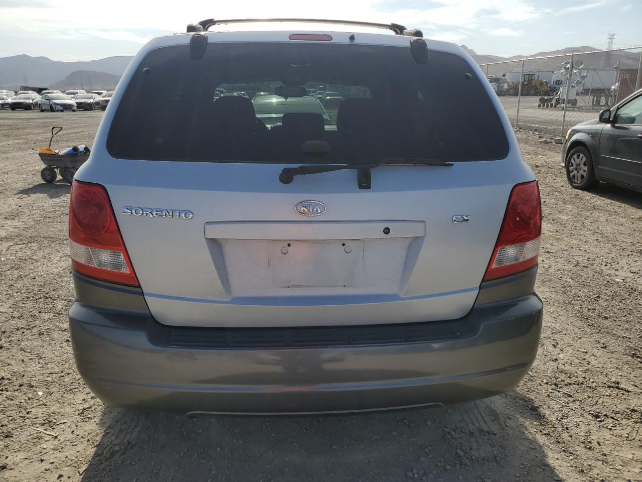 2005 Kia Sorento Ex VIN: KNDJD733945326069 Lot: 66094834