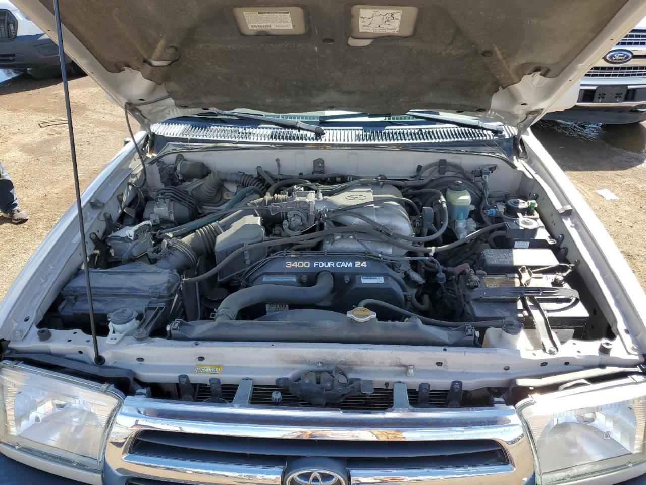 JT3HN86R4X0211354 1999 Toyota 4Runner Sr5