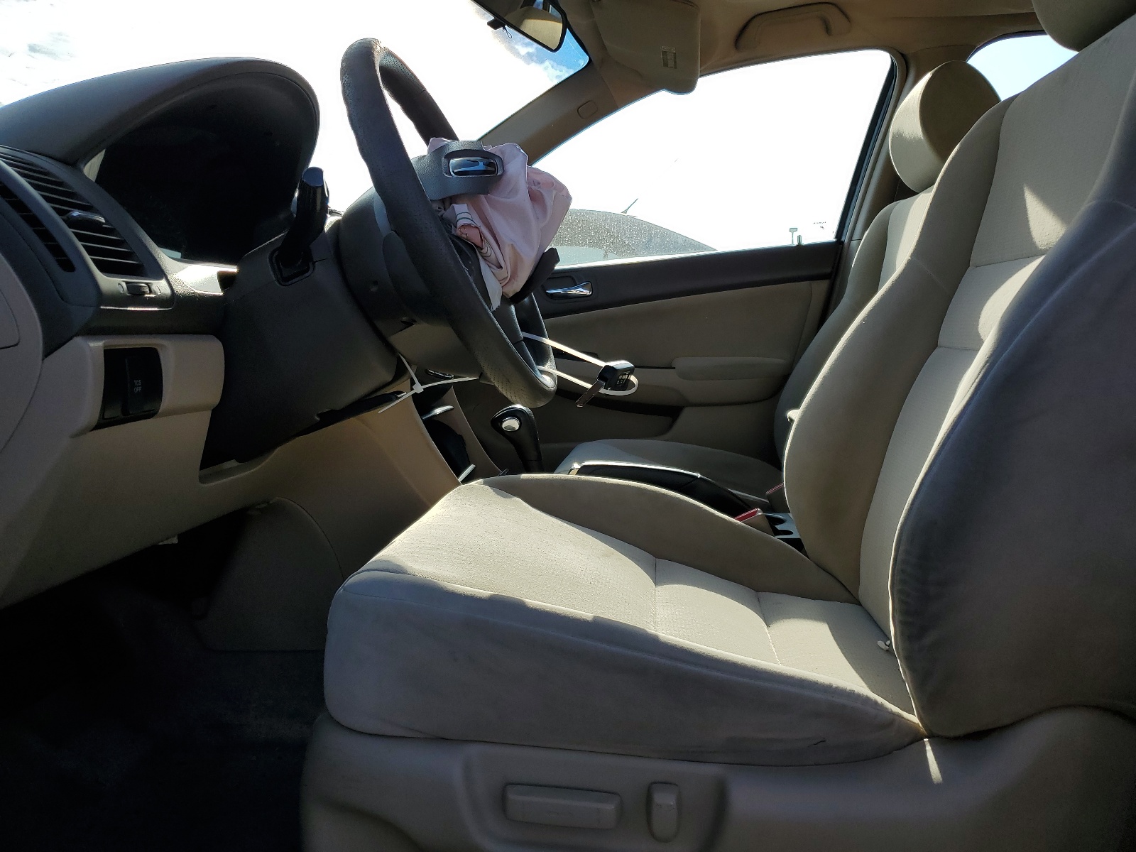 1HGCM66345A031034 2005 Honda Accord Lx