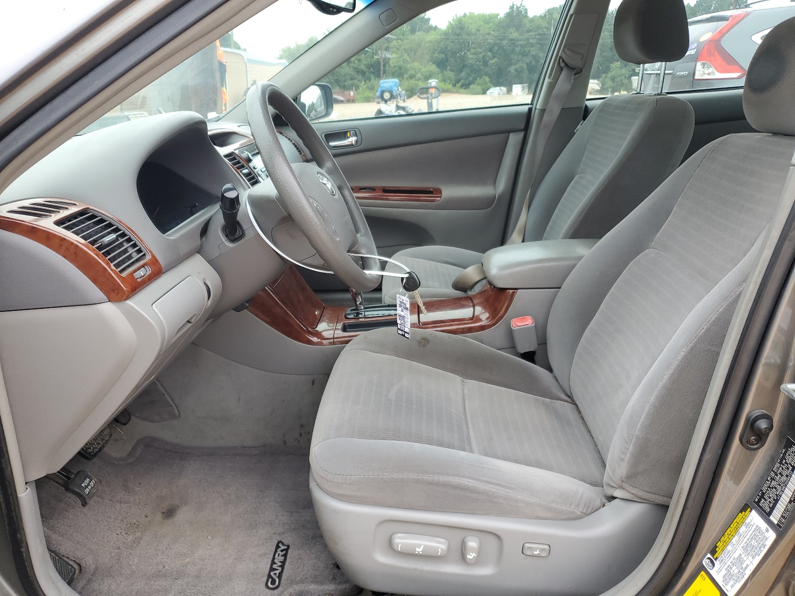 4T1BE30K75U560123 2005 Toyota Camry Le