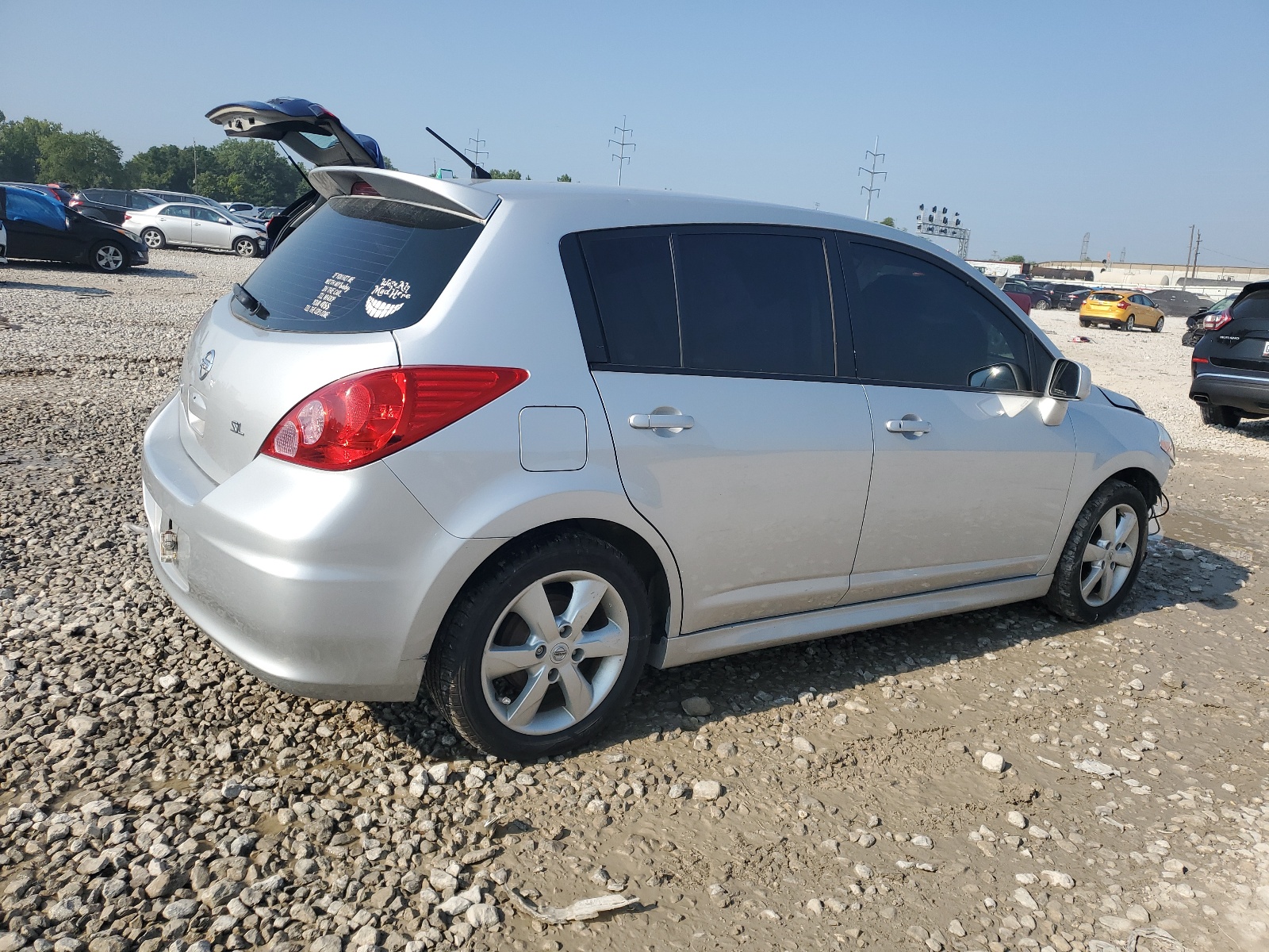 3N1BC1CPXBL392685 2011 Nissan Versa S