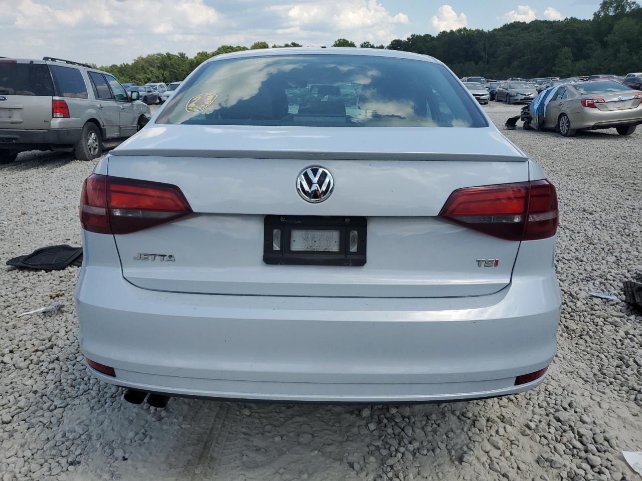 2017 Volkswagen Jetta - Image 6