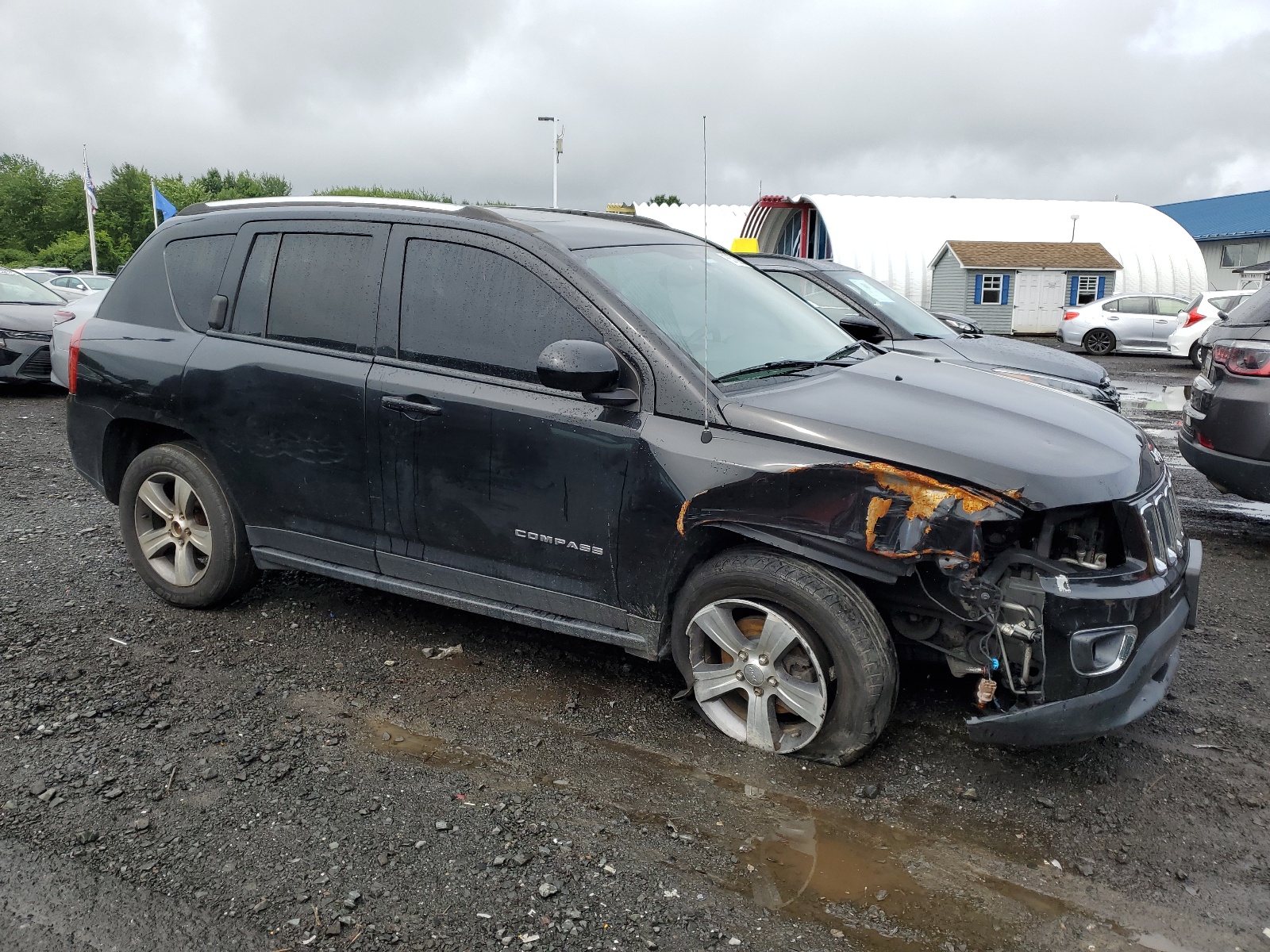 2017 Jeep Compass Latitude vin: 1C4NJDEB4HD109831