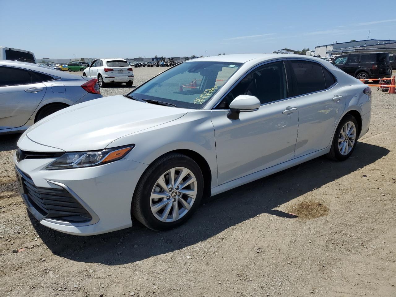 4T1R11AK2PU102604 2023 TOYOTA CAMRY - Image 1