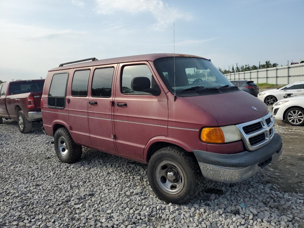 1998 Dodge Ram Van B1500 VIN: 2B6HB11X7WK122591 Lot: 68371074