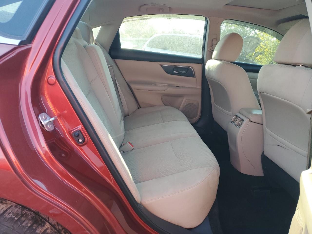 2015 Nissan Altima - Image 10