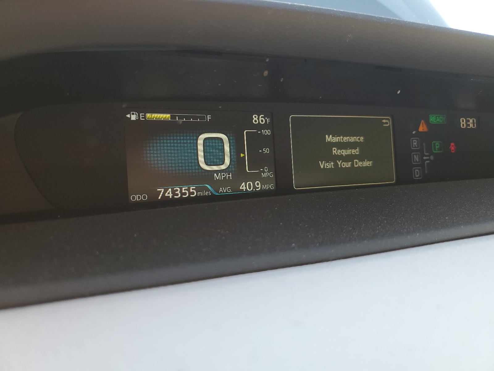 JTDKBRFU8J3585833 2018 Toyota Prius