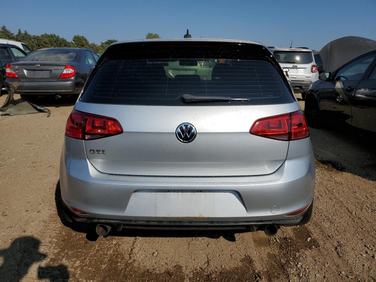 3VW4T7AU7HM071124 2017 Volkswagen Gti S