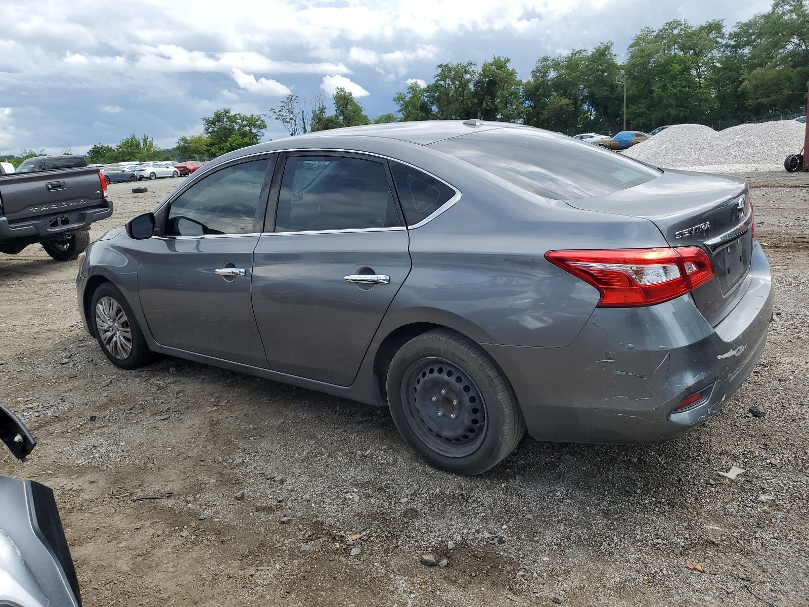 2017 Nissan Sentra S vin: 3N1AB7AP6HY338882