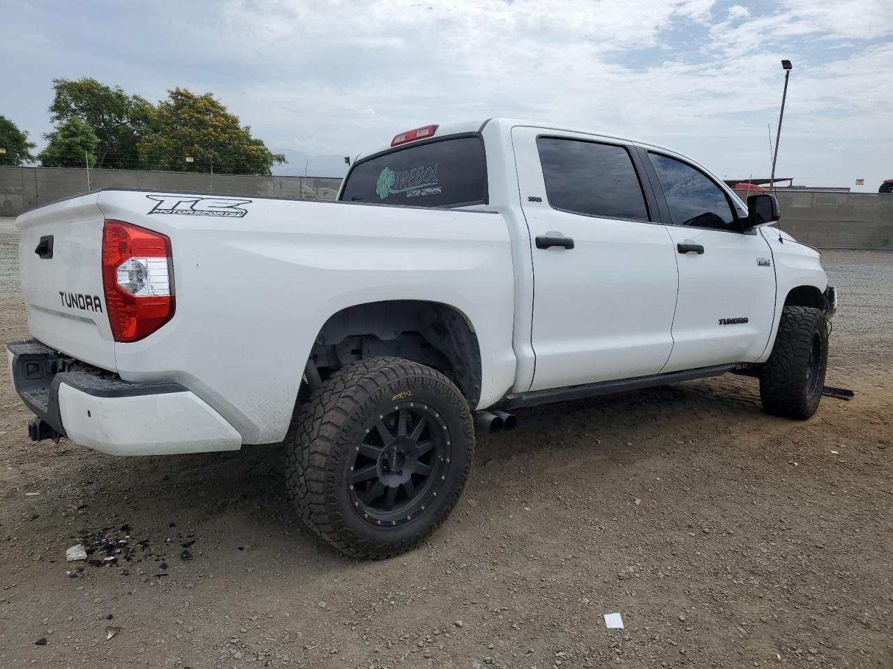 VIN 5TFEY5F18GX198503 2016 TOYOTA TUNDRA no.3