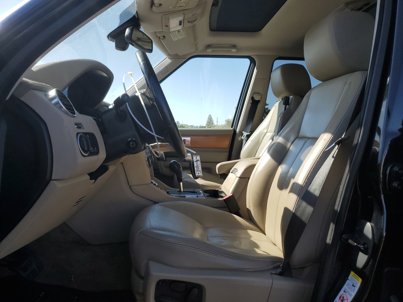 SALAK2D47AA519168 2010 Land Rover Lr4 Hse Luxury