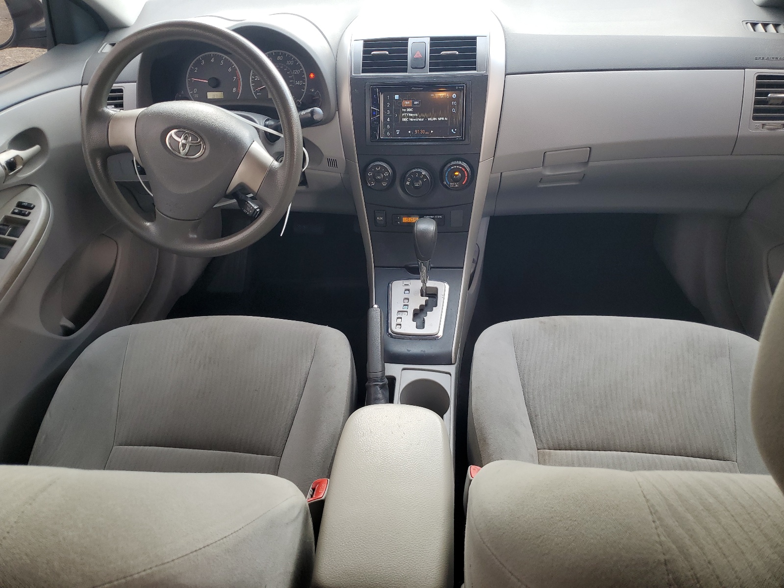 1NXBU4EE2AZ277537 2010 Toyota Corolla Base