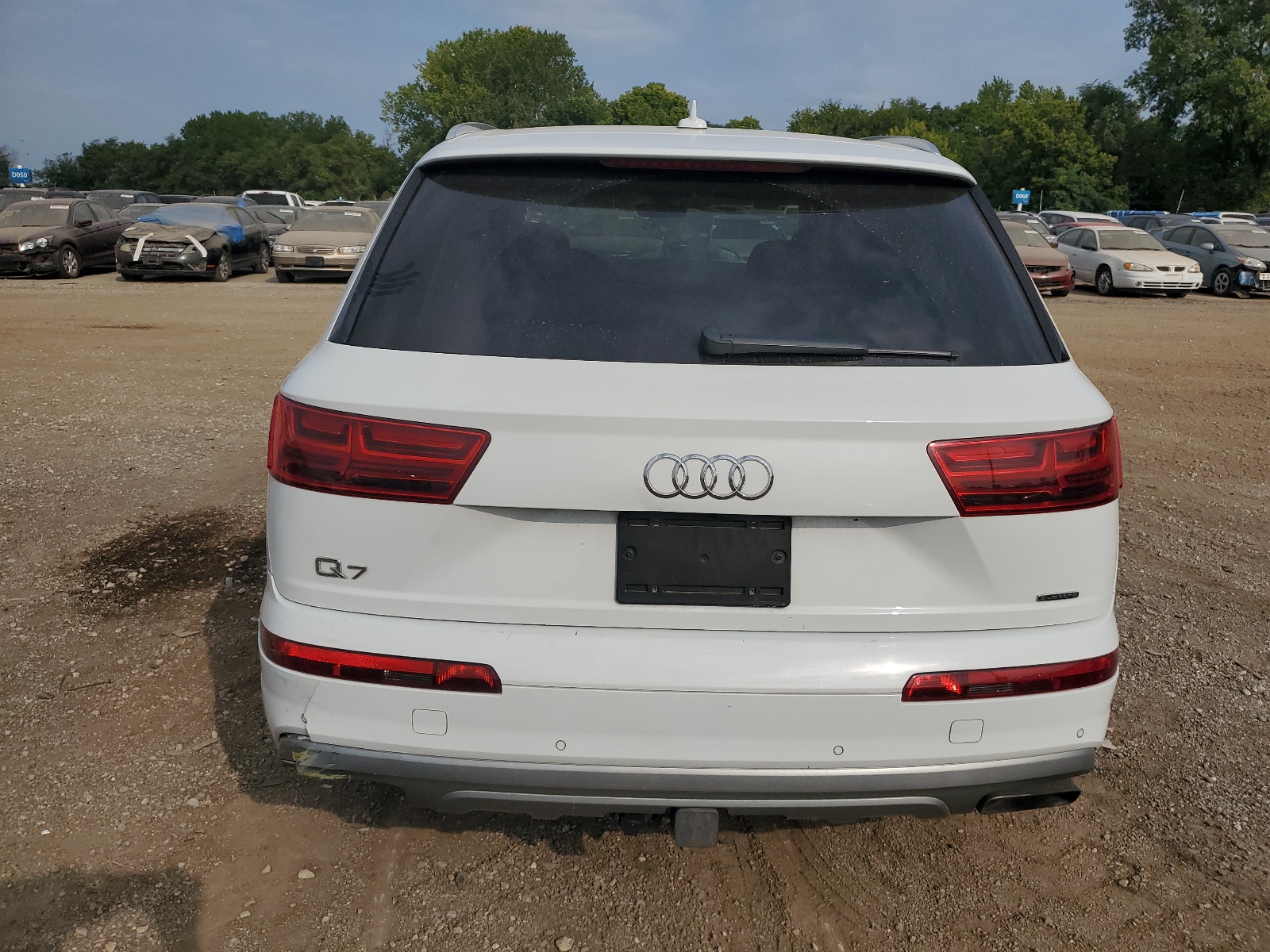 WA1LAAF71HD019028 2017 Audi Q7 Premium Plus