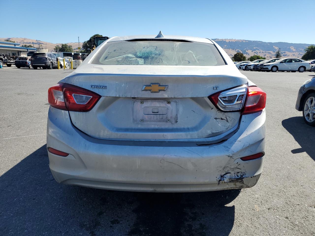 1G1BE5SMXJ7156488 2018 Chevrolet Cruze Lt