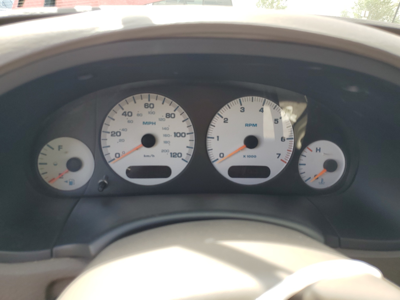 2C8GP44R83R377307 2003 Chrysler Town & Country Lx