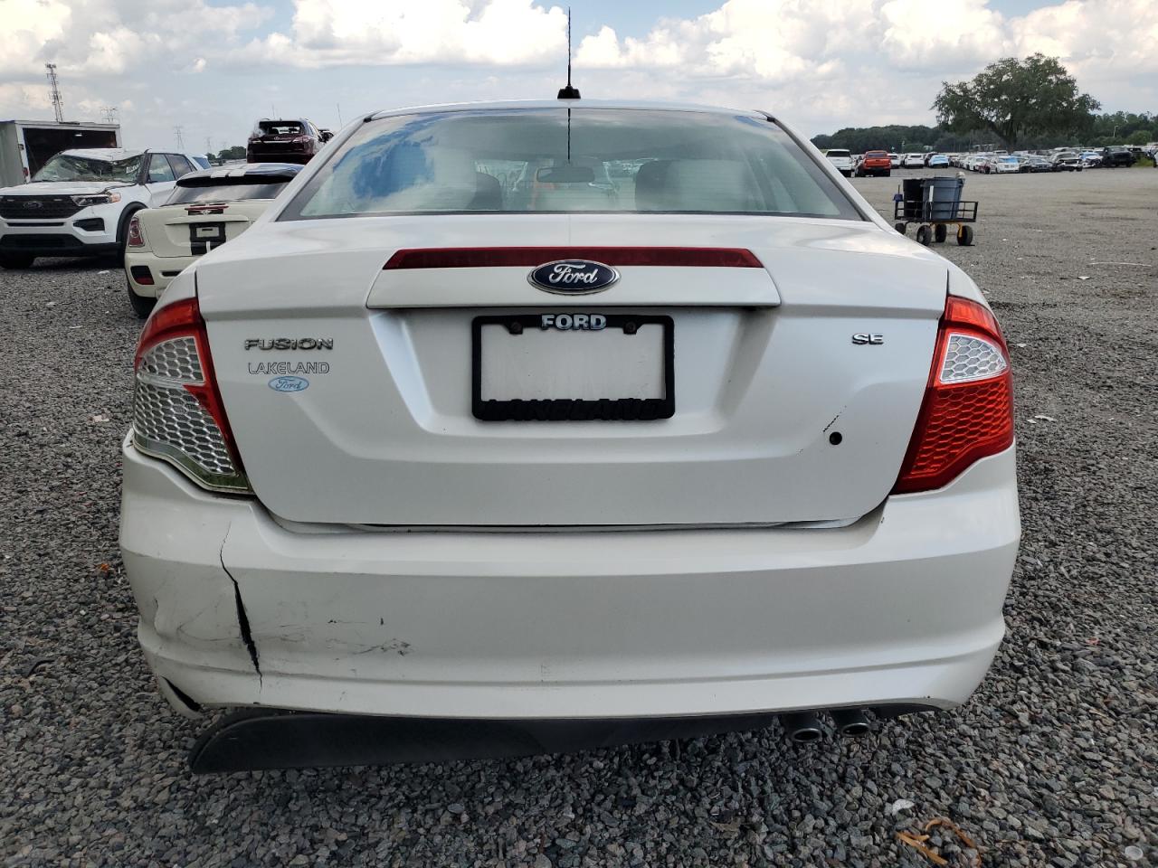 2011 Ford Fusion Se VIN: 3FAHP0HA8BR137532 Lot: 67752274