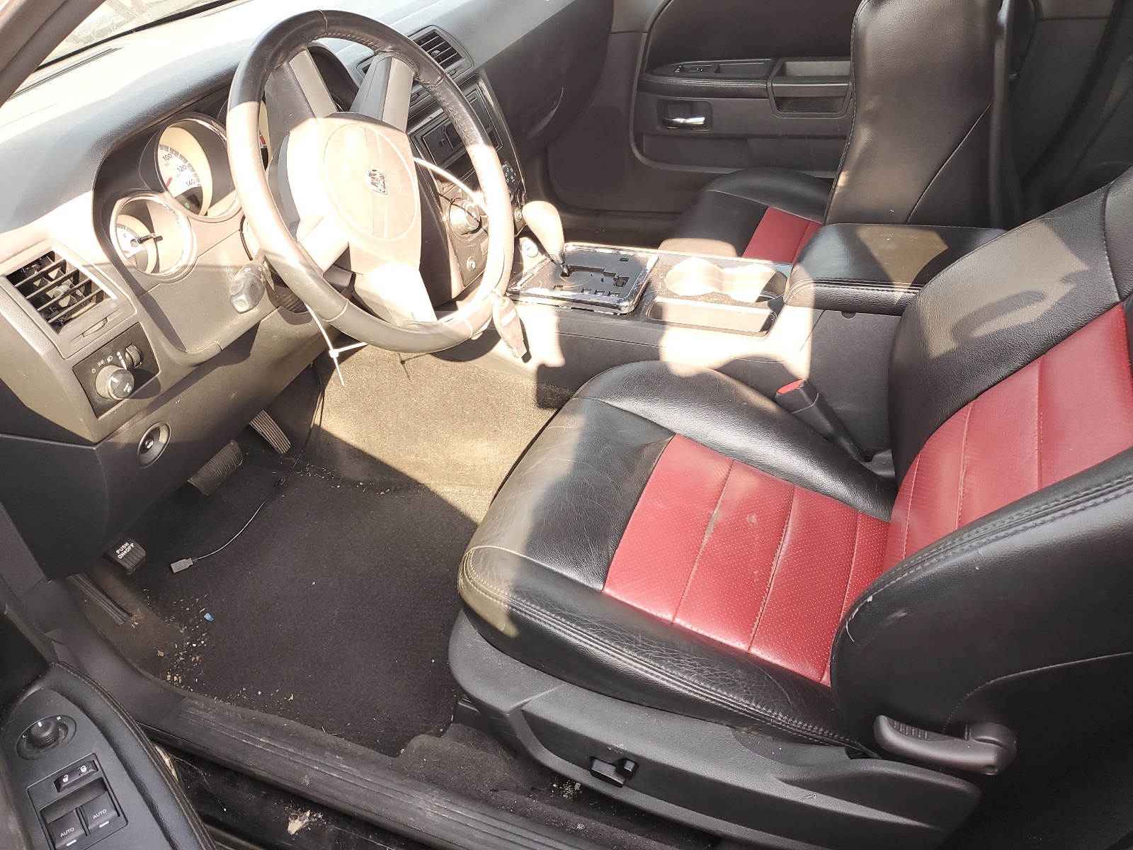 2B3CJ4DV3AH219959 2010 Dodge Challenger Se