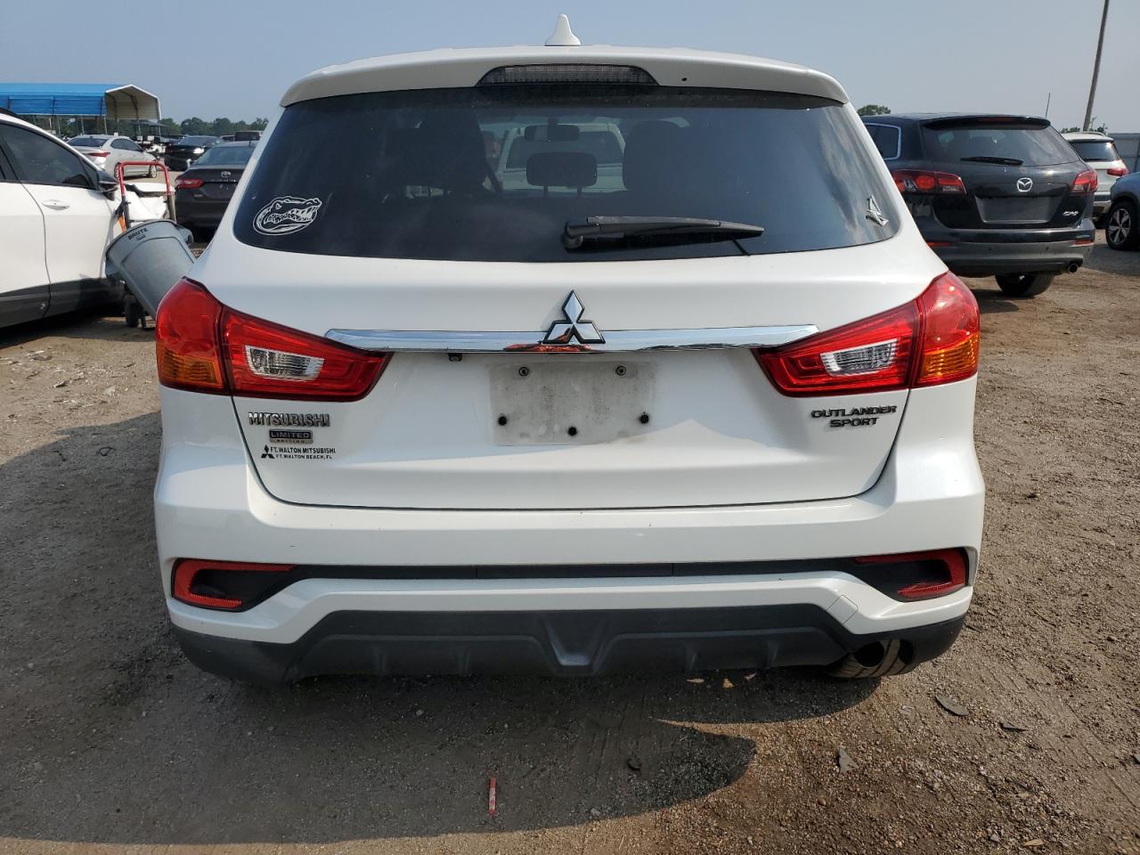 JA4AP3AU0JZ022302 2018 Mitsubishi Outlander Sport Es