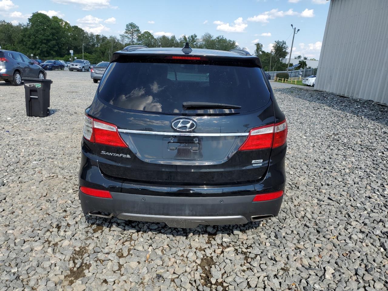 2014 Hyundai Santa Fe - Image 6