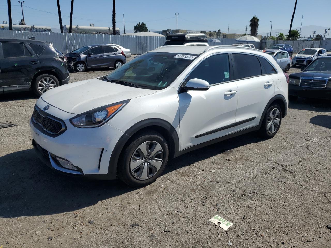 KNDCC3LC6K5324345 2019 KIA NIRO - Image 1