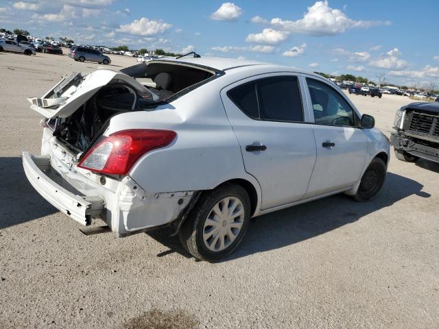 Sedans NISSAN VERSA 2015 Biały