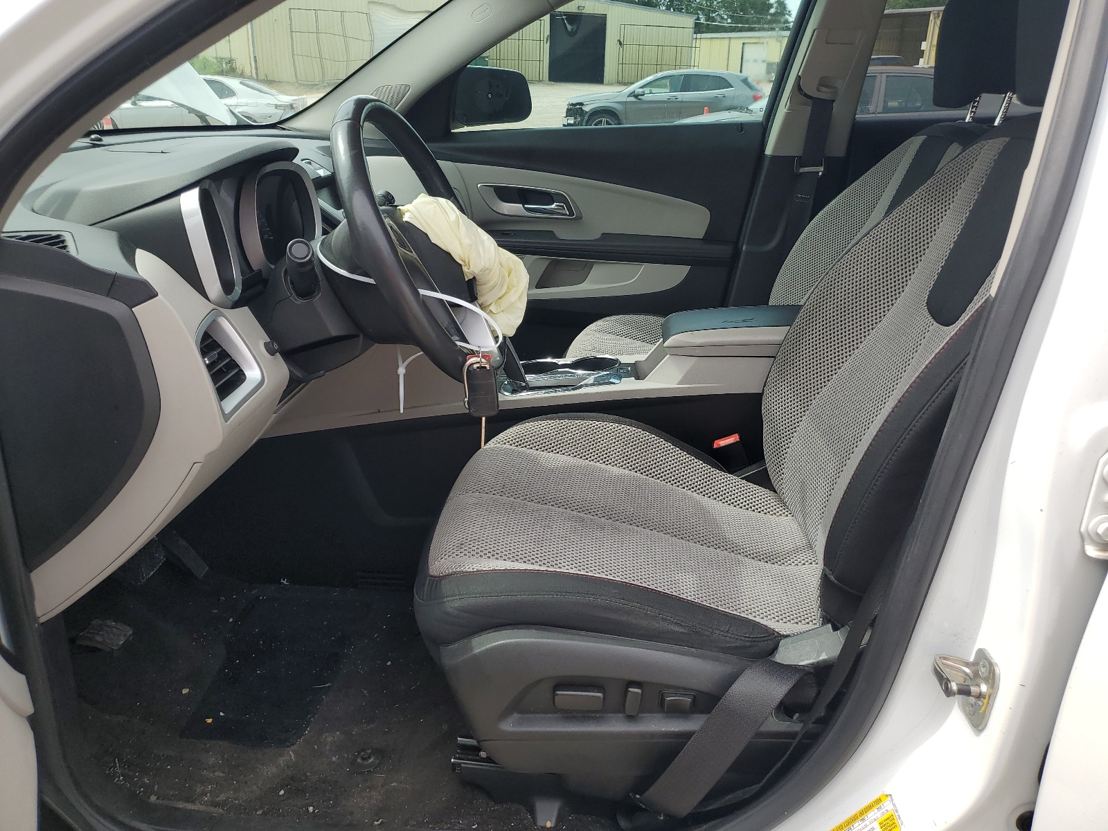 2GNALDEC6B1206170 2011 Chevrolet Equinox Lt