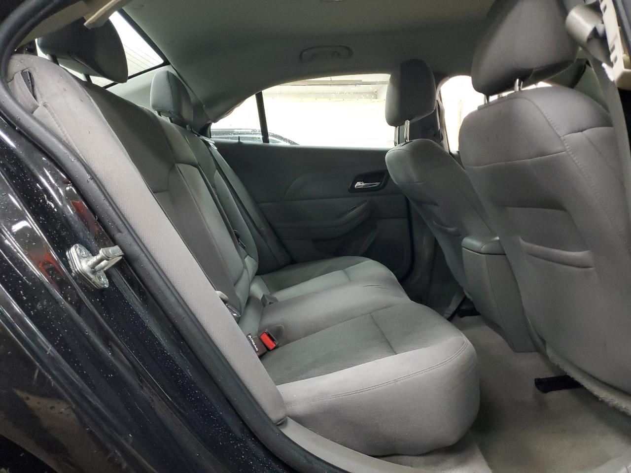2014 Chevrolet Malibu - Image 10