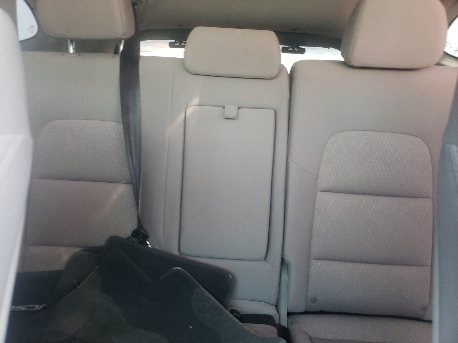 KM8J2CA43JU656488 2018 Hyundai Tucson Se