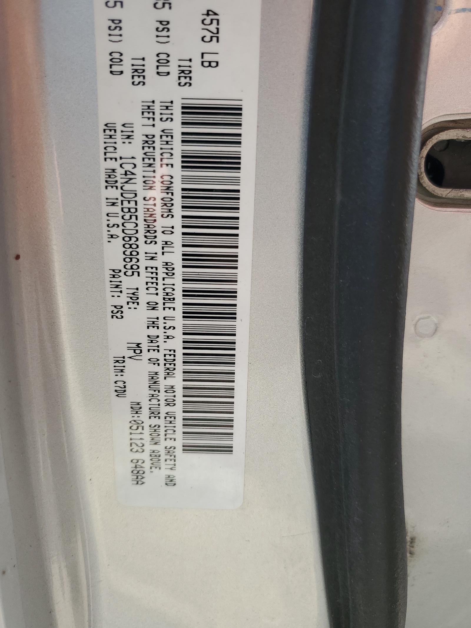 1C4NJDEB5CD689695 2012 Jeep Compass Latitude