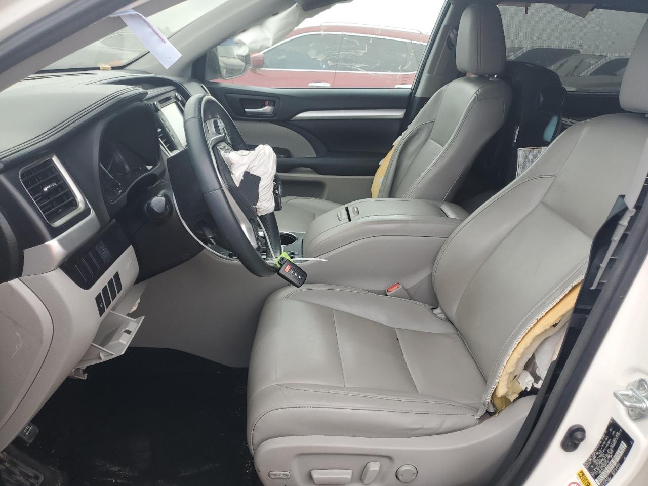 2016 Toyota Highlander Xle VIN: 5TDJKRFH3GS255488 Lot: 62665714