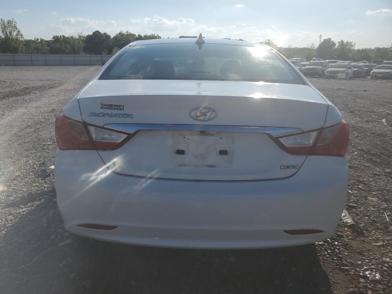 5NPEC4AC0BH273717 2011 Hyundai Sonata Se