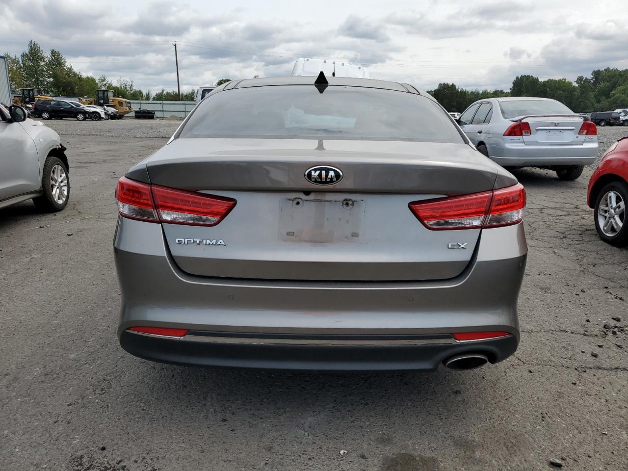 5XXGU4L31GG009511 2016 Kia Optima Ex