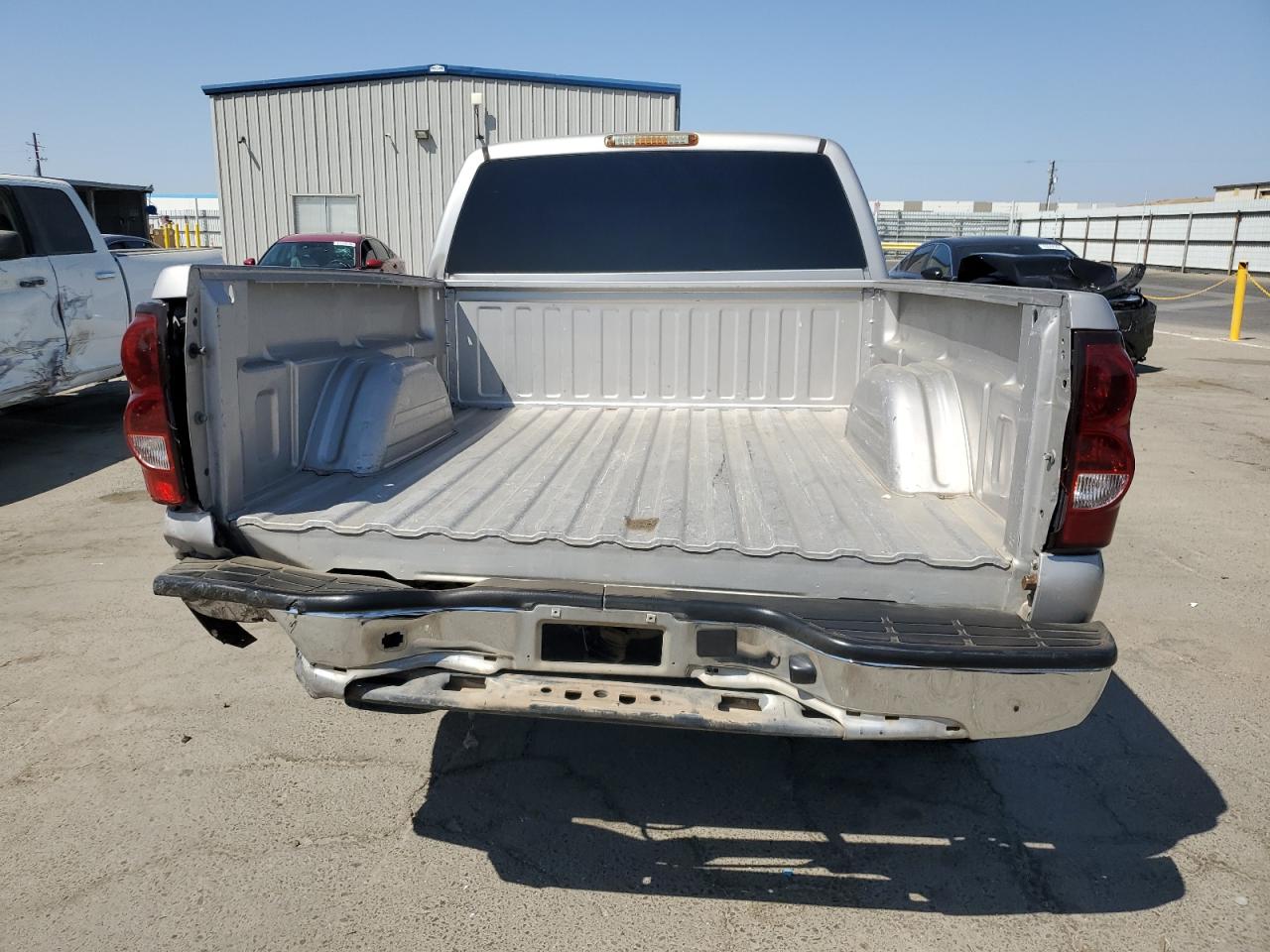 2005 Chevrolet Silverado C1500 VIN: 2GCEC19V651200751 Lot: 69149674