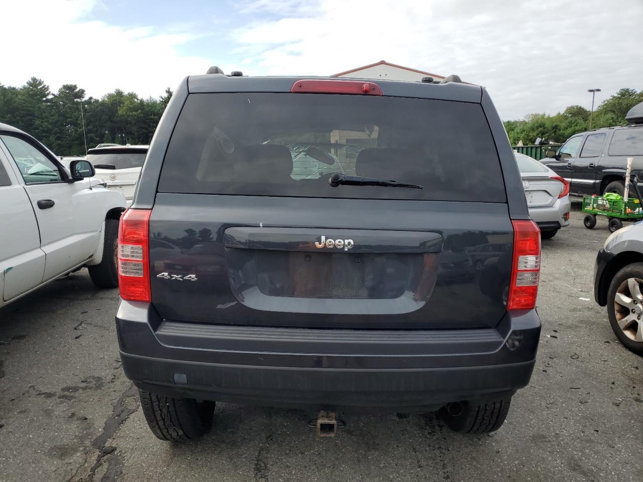 1C4NJRBB1GD549893 2016 Jeep Patriot Sport