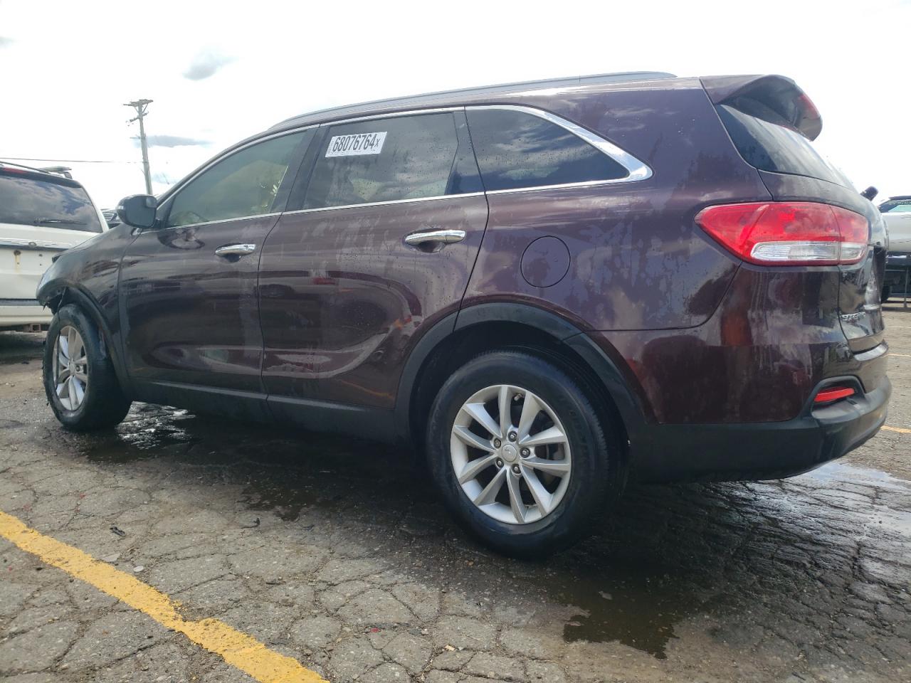 2016 Kia Sorento - Image 2