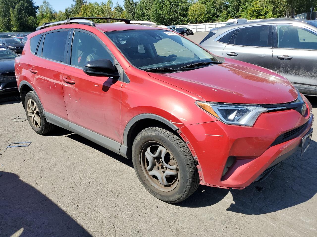 VIN JTMBFREV1HJ117186 2017 TOYOTA RAV4 no.4