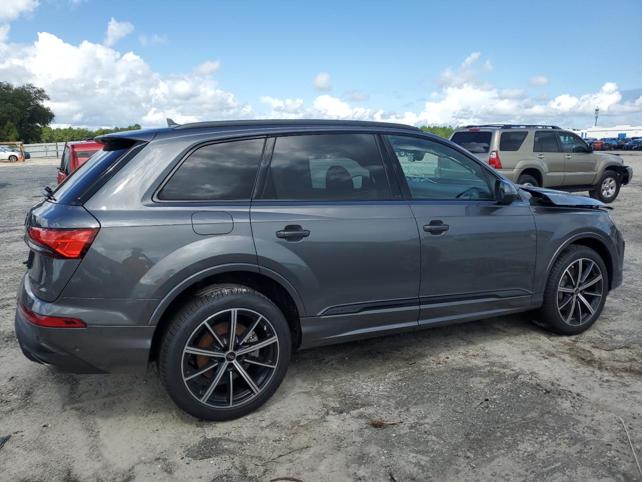 VIN WA1LCBF71SD003743 2025 AUDI Q7 no.3