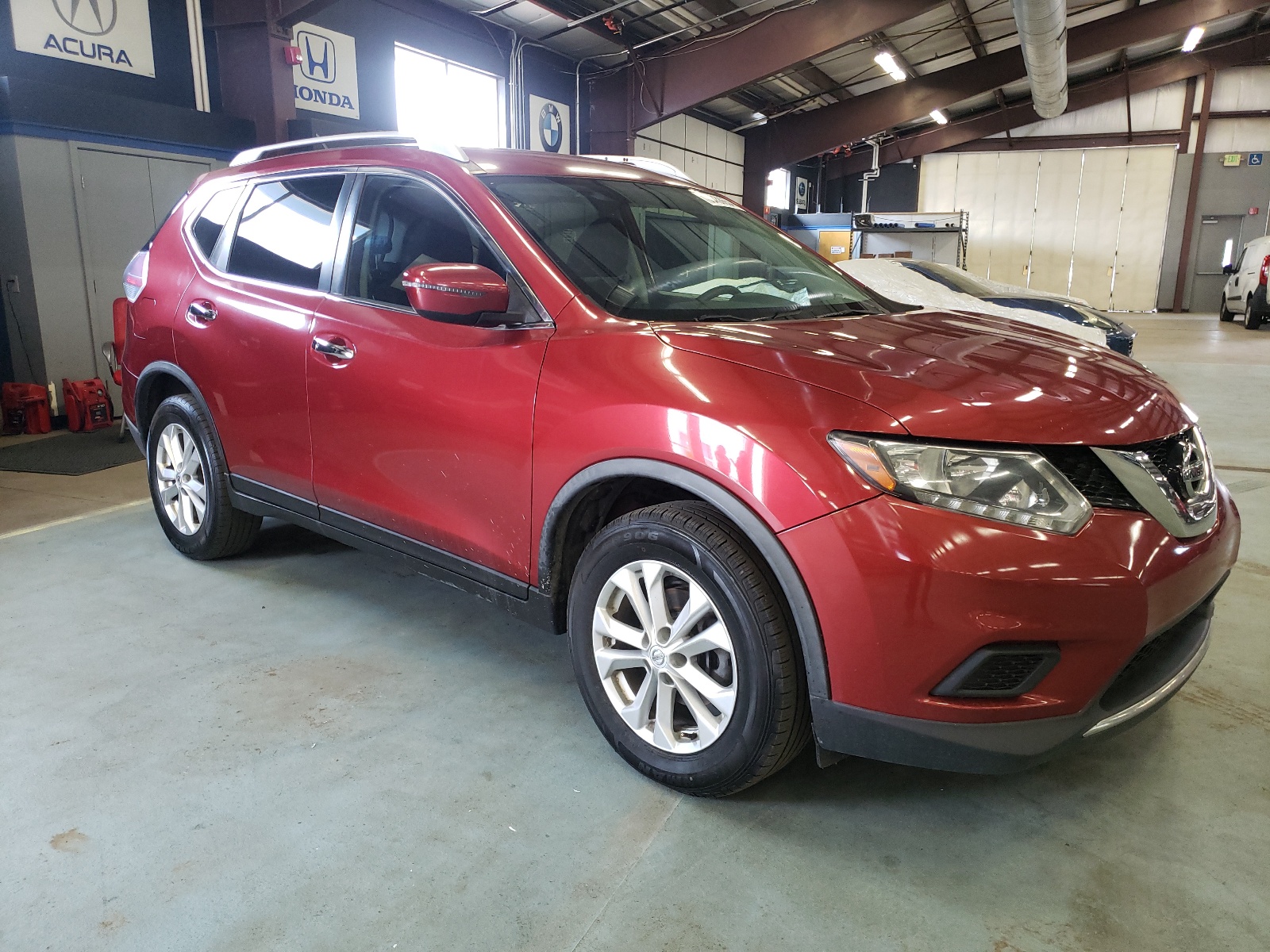 2016 Nissan Rogue S vin: KNMAT2MV8GP707457