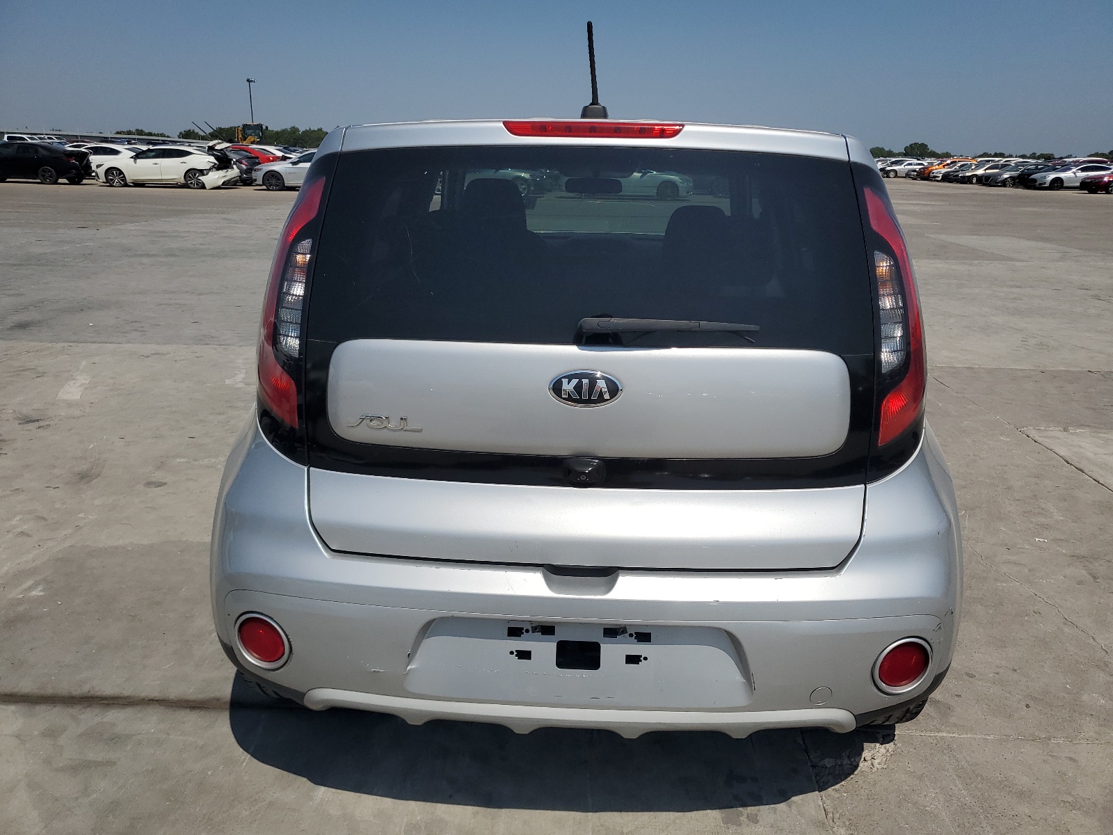 KNDJP3A53K7698528 2019 Kia Soul +