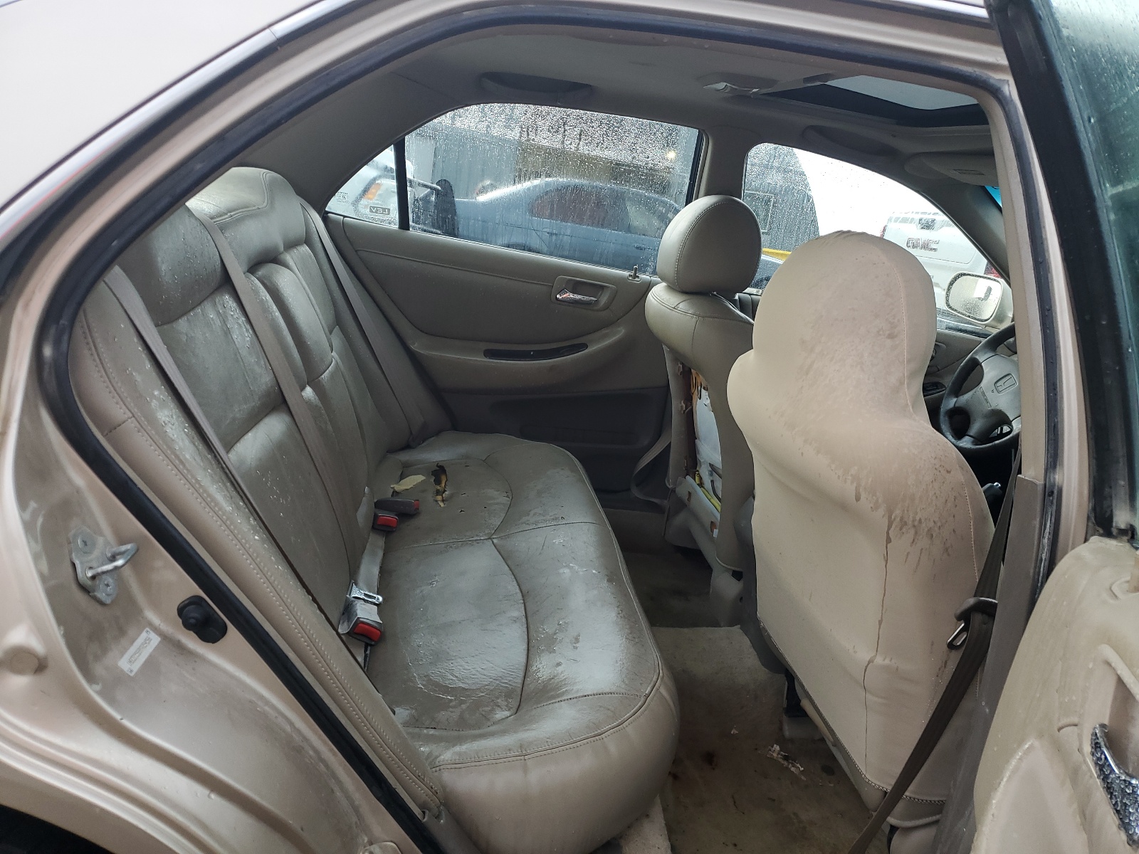 1HGCG5569YA094566 2000 Honda Accord Ex