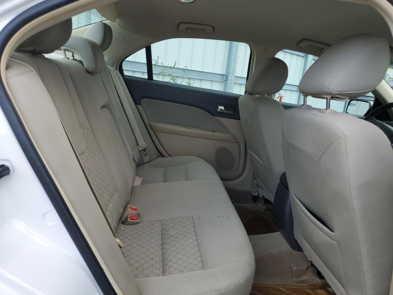 2011 Ford Fusion Se VIN: 3FAHP0HA8BR137532 Lot: 67752274