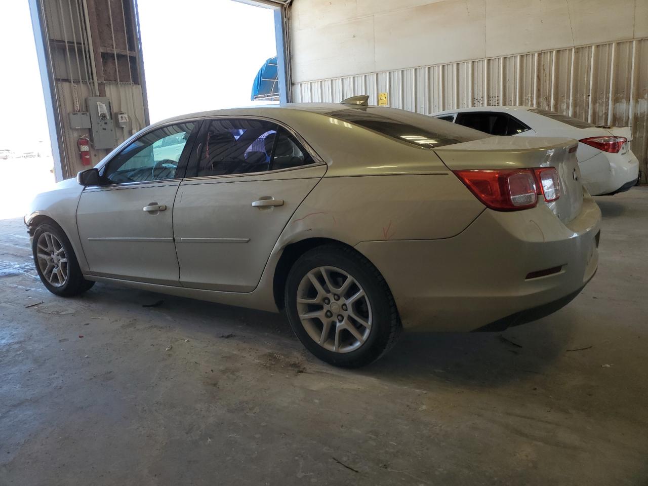 1G11C5SA3GF113245 2016 CHEVROLET MALIBU - Image 2