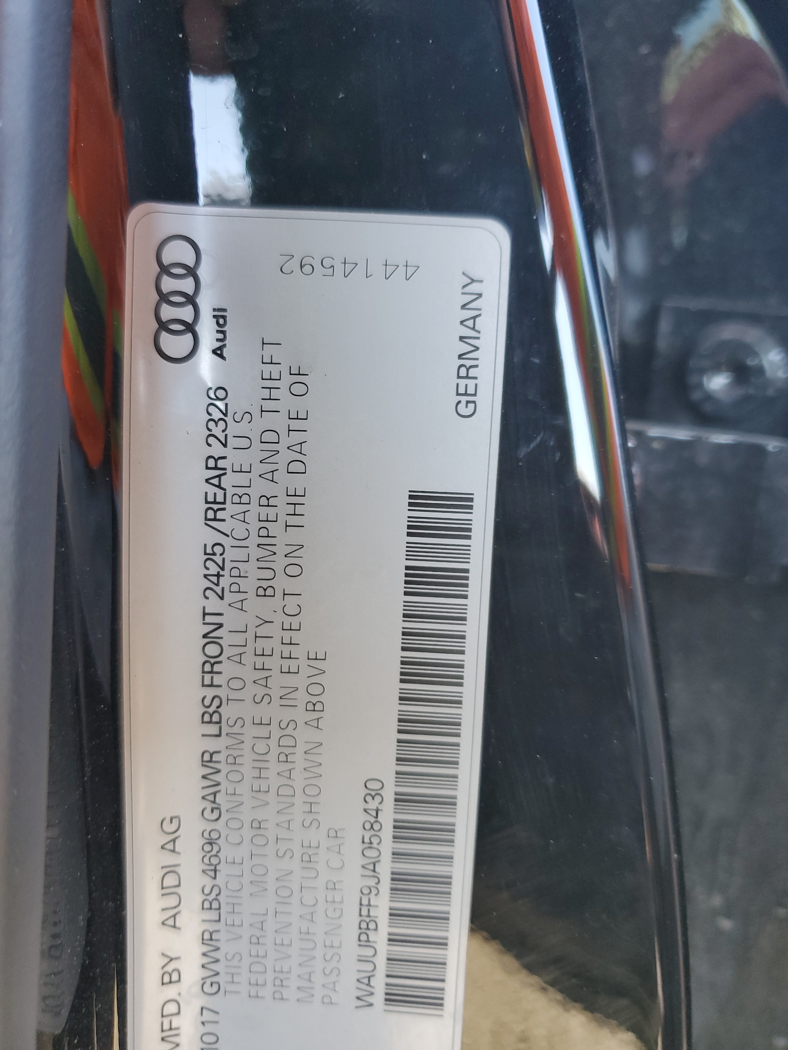 WAUUPBFF9JA058430 2018 Audi A3 E-Tron Premium