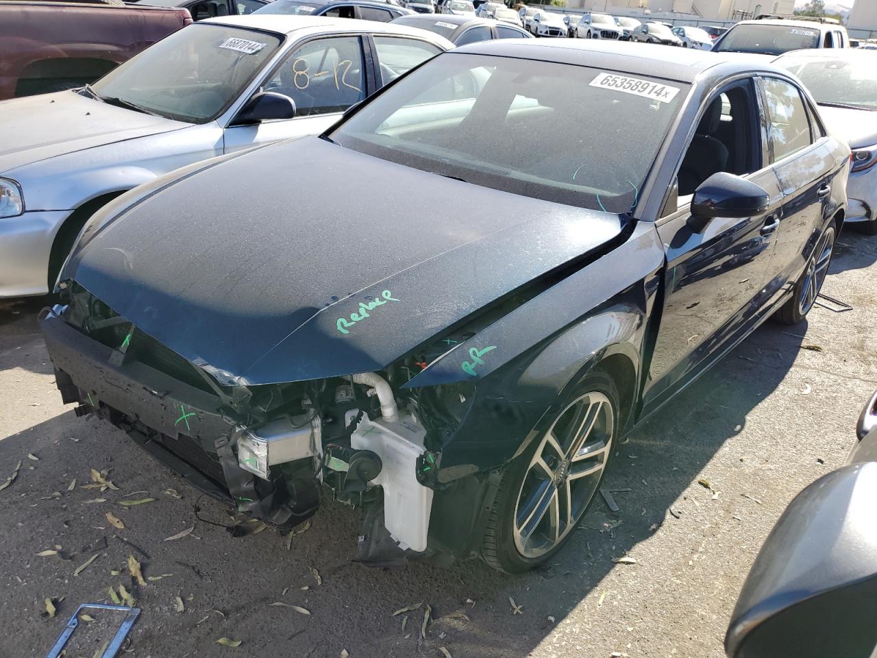 2019 Audi A3 Premium VIN: WAUAUGFF1KA102107 Lot: 65358914