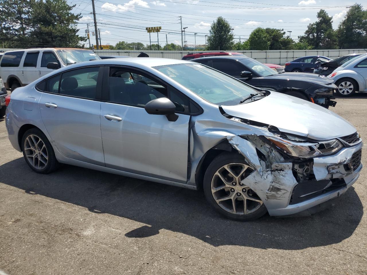 2017 Chevrolet Cruze - Image 4