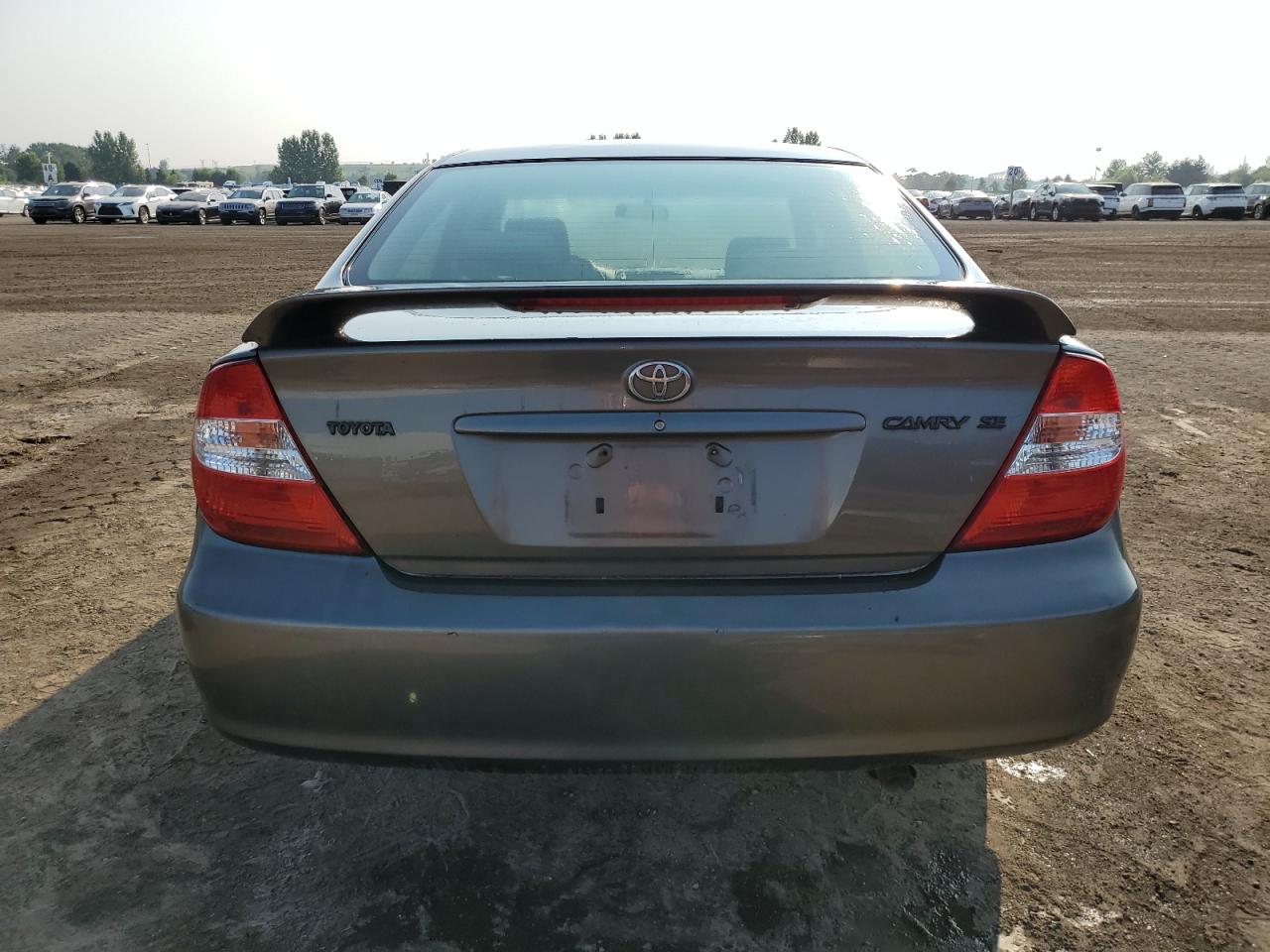 2003 Toyota Camry Le VIN: JTDBE32K330189399 Lot: 65281554
