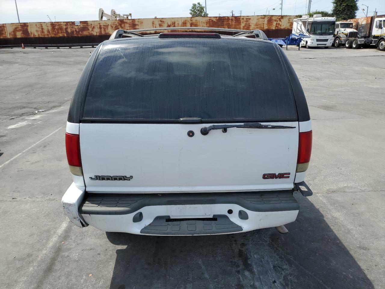 1998 GMC Jimmy VIN: 1GKDT13W5W2541738 Lot: 65466164