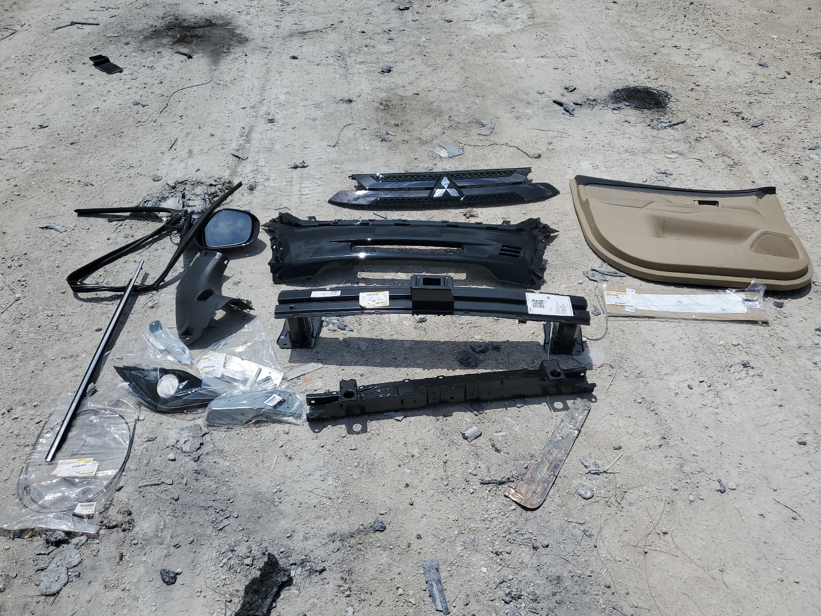 JA4AD3A35KZ047407 2019 Mitsubishi Outlander Se