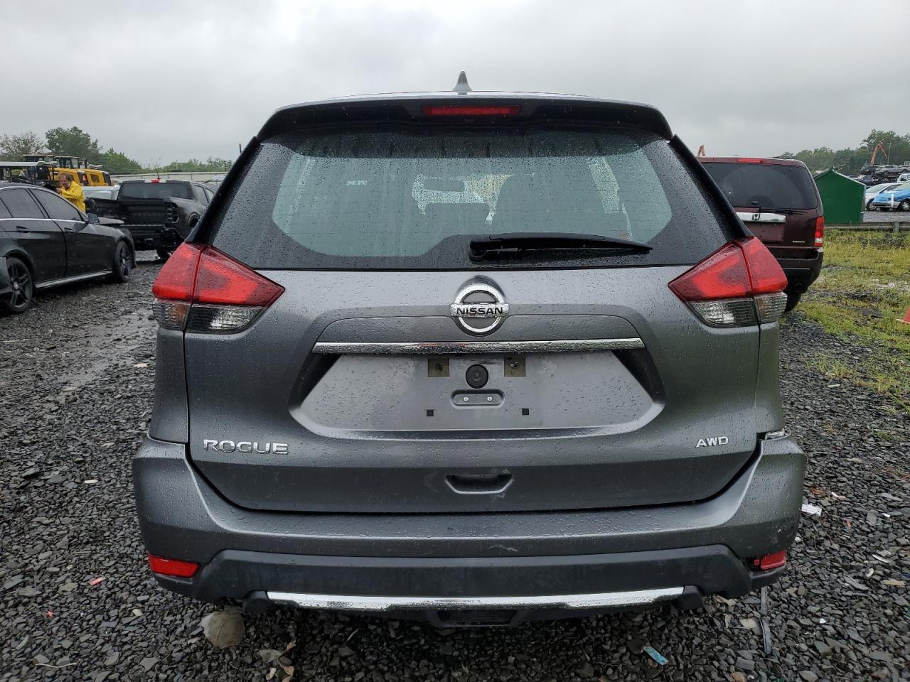 2018 Nissan Rogue S VIN: KNMAT2MV4JP542353 Lot: 65982414